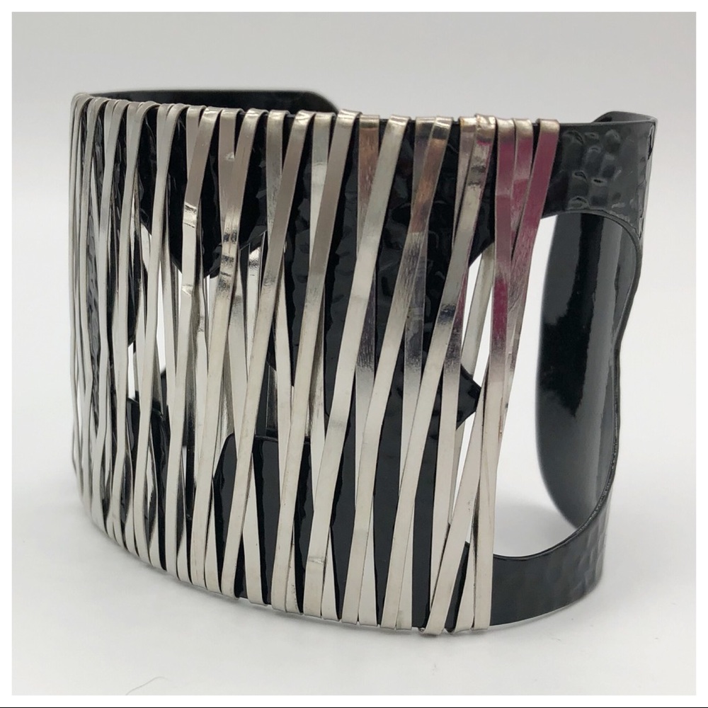 NEW SILVER AND HEMATITE HAMMERED WRAPPED STAR CUFF